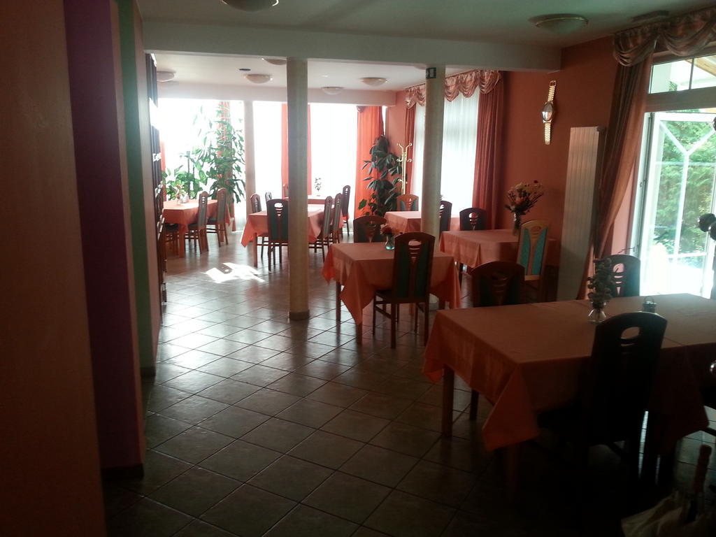 Penzion Zeleni Kakadu Maribor Extérieur photo